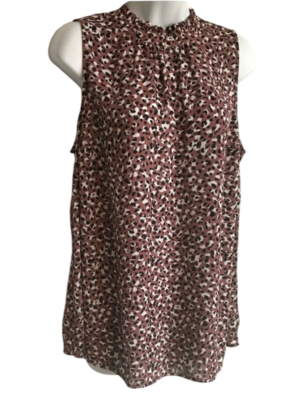 🔴 4/$15 torrid Women’s L Mauve Black Animal Spot Ruffle Mock Neck Tank Top EUC - Picture 6 of 16